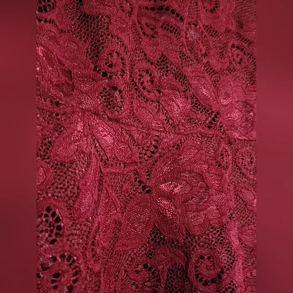 🎀Elegant Scobe Burgundy Lace Peplum Shirt - Junior's Medium🎀 - Picture 7 of 9